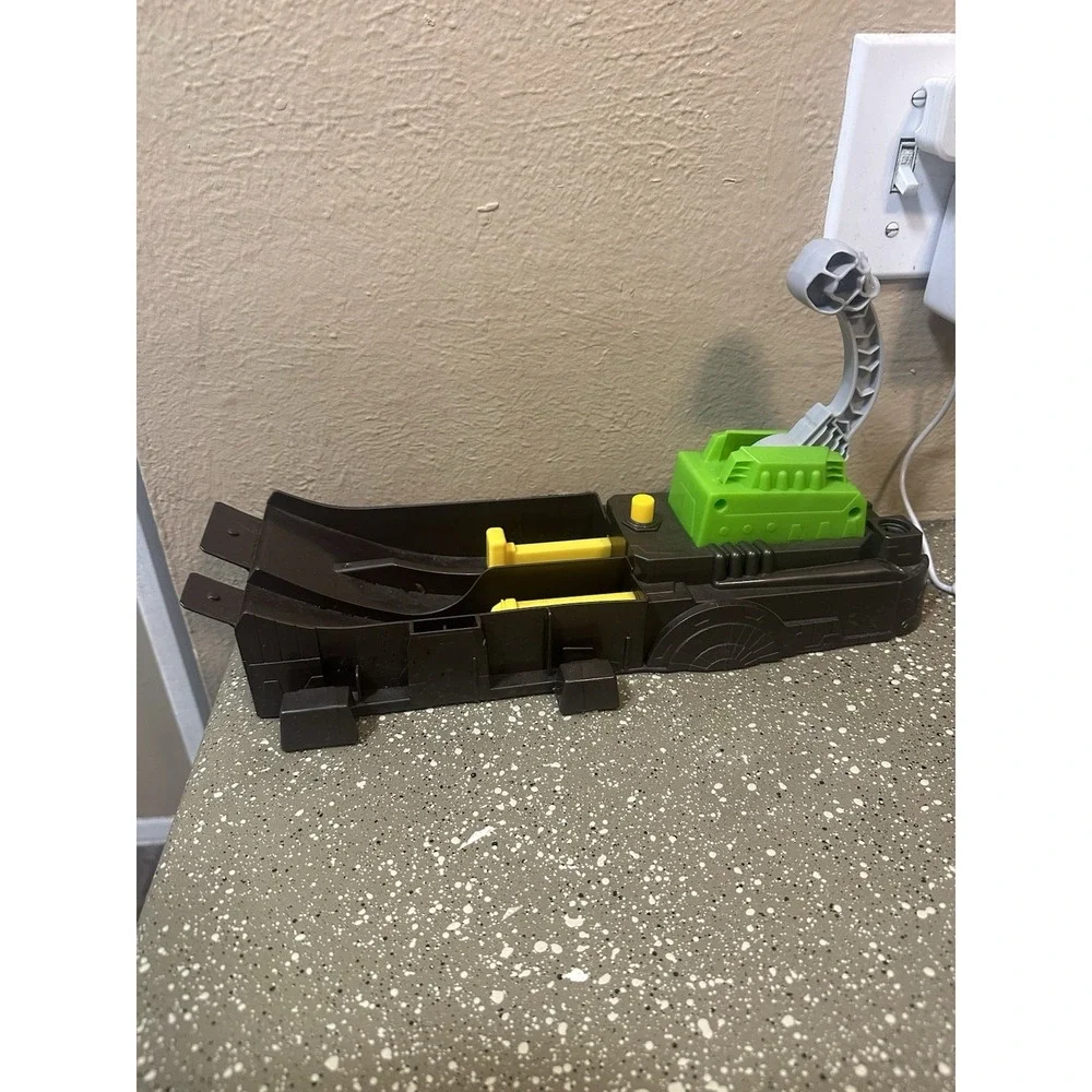 Hot Wheels Launcher Plastic 2019‎ Mattel GKY00 1186 MJ 1 NL
